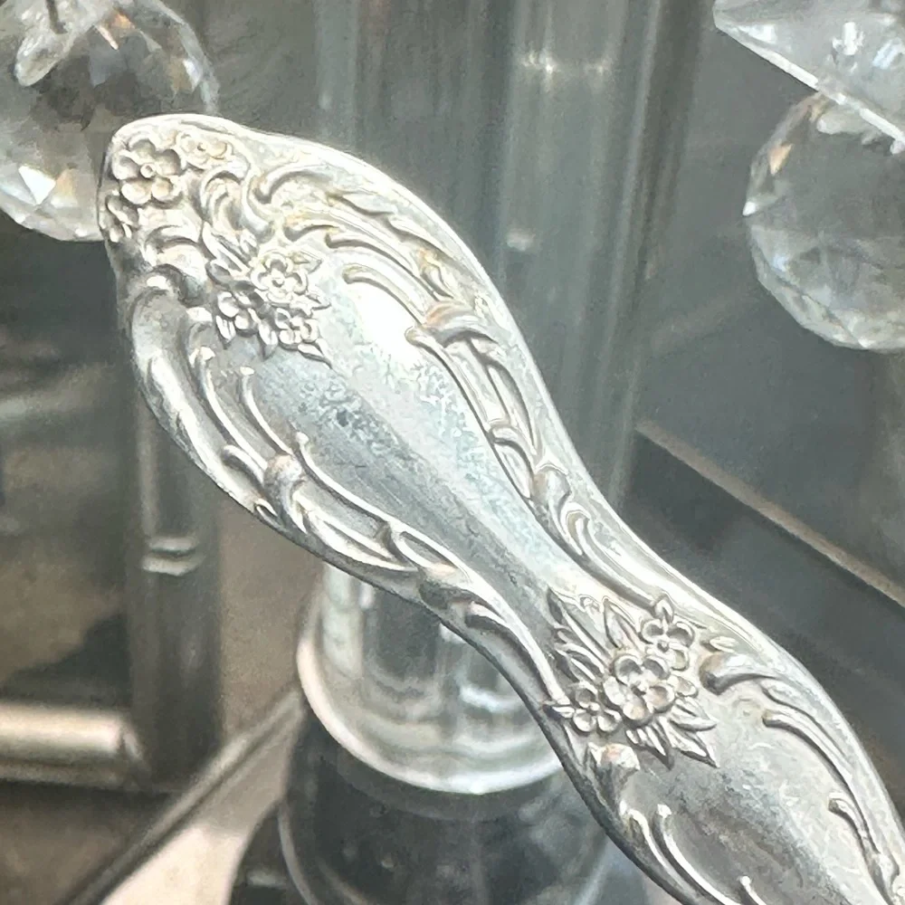 Vintage WM Rogers ⭐️ Scalloped Serving Spoon.